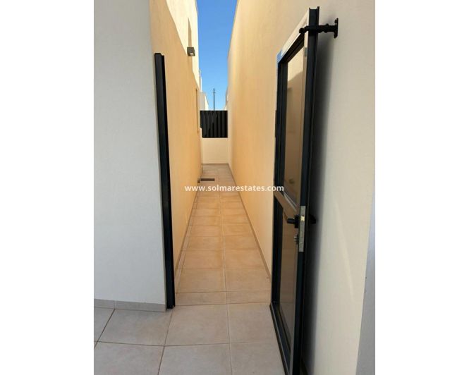 Image No.15-3 Bed Villa for sale