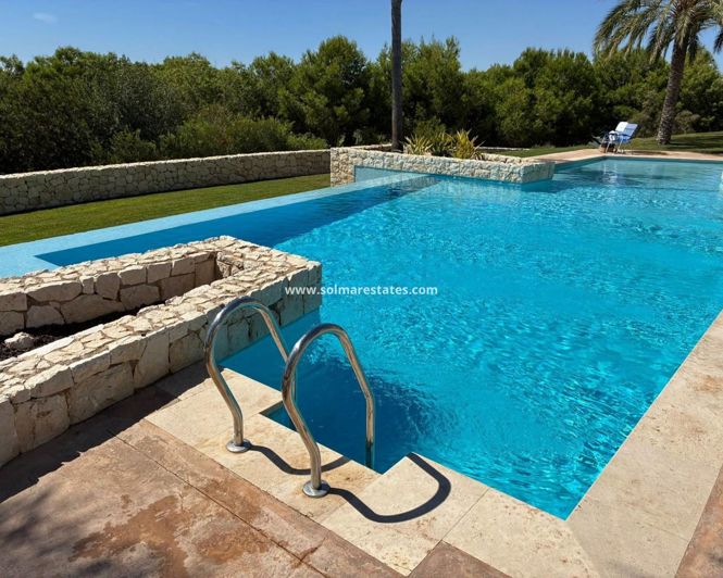 Image No.2-3 Bed Villa for sale