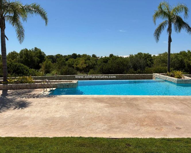 Image No.34-3 Bed Villa for sale