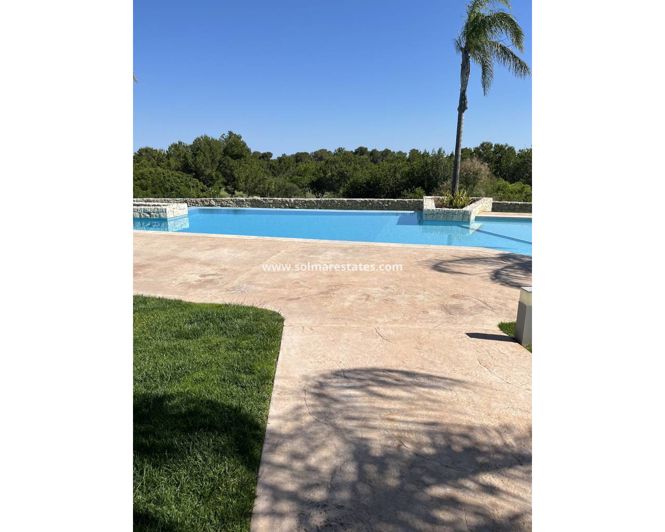 Image No.35-3 Bed Villa for sale