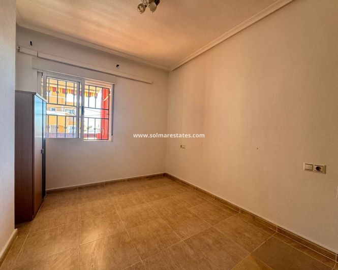 Image No.11-Appartement de 2 chambres à vendre à Los Altos