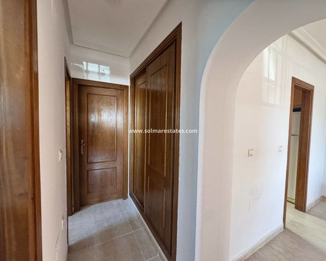 Image No.12-Appartement de 2 chambres à vendre à Los Altos