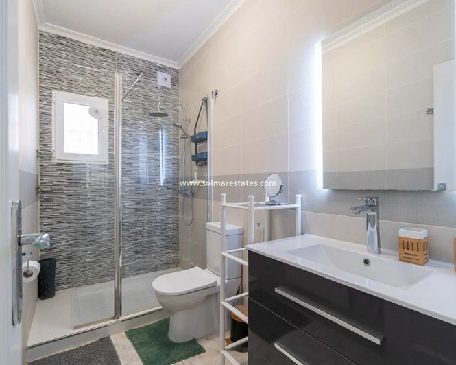 Image No.12-Villa de 4 chambres à vendre à Pinar de Campoverde