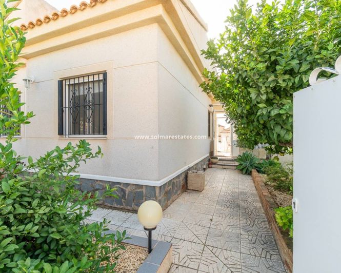 Image No.27-Villa de 4 chambres à vendre à Pinar de Campoverde