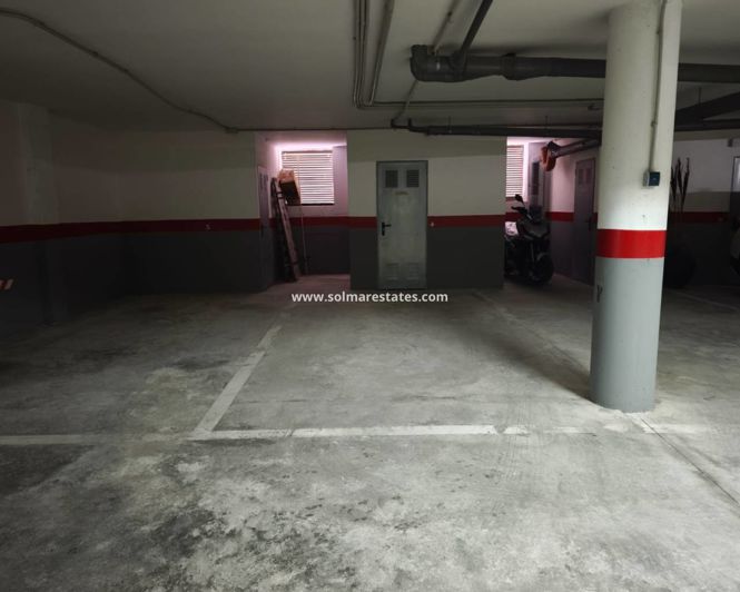 Image No.12-3 Bed Apartment for sale