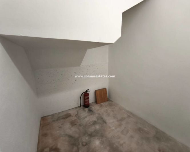 Image No.22-3 Bed Apartment for sale