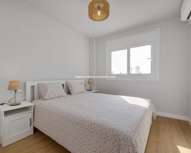 Image No.20-2 Bed Apartment for sale