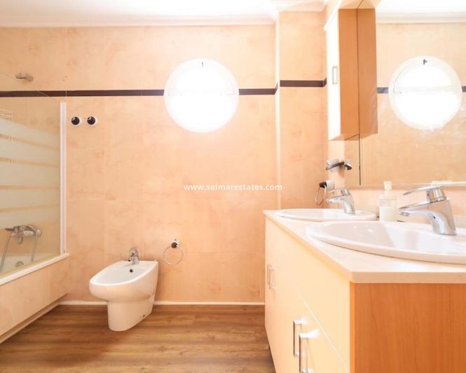 Image No.24-2 Bed Apartment for sale