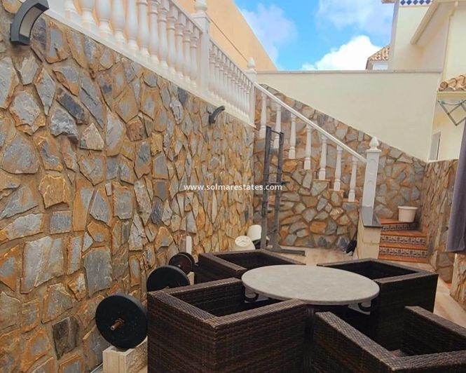 Image No.17-4 Bed Villa for sale