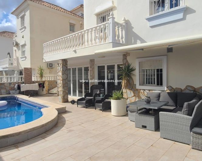 Image No.22-4 Bed Villa for sale