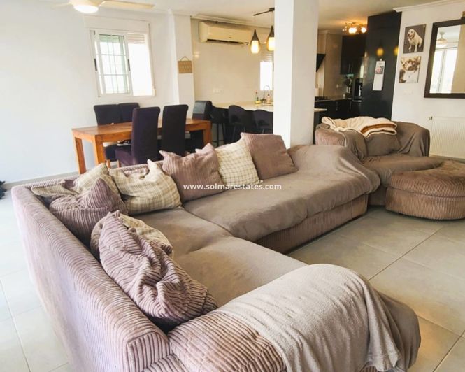 Image No.3-4 Bed Villa for sale