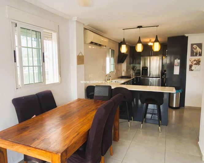 Image No.6-4 Bed Villa for sale