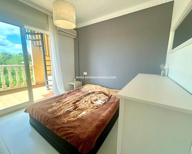 Image No.17-2 Bed Townhouse for sale