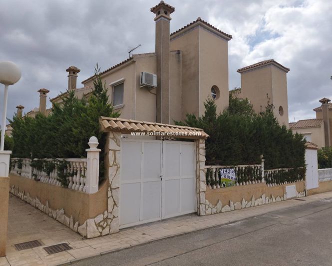 Image No.1-3 Bed Quad for sale