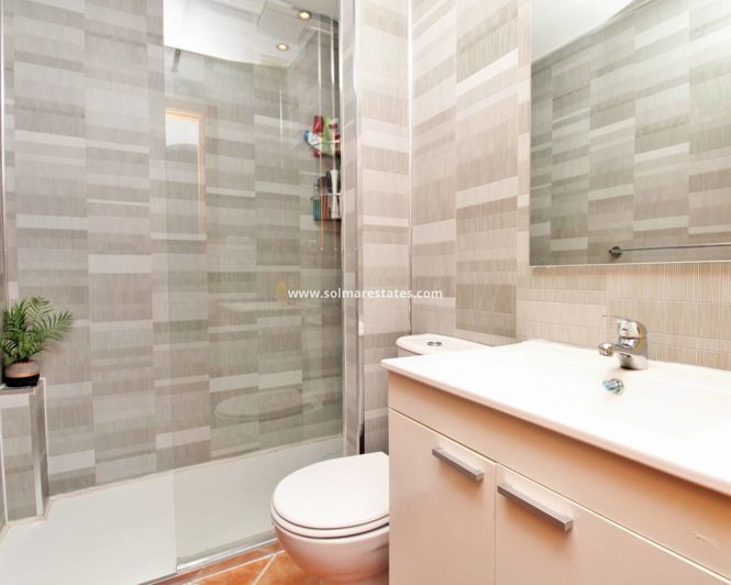 Image No.20-Appartement de 2 chambres à vendre à Punta Prima