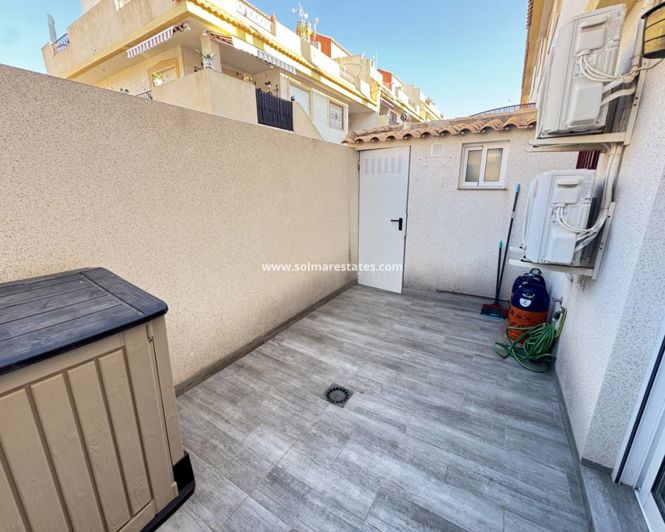 Image No.16-2 Bed Apartment for sale