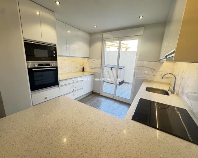 Image No.4-2 Bed Apartment for sale