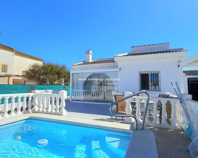Image No.1-Maison de 3 chambres à vendre à Torrevieja