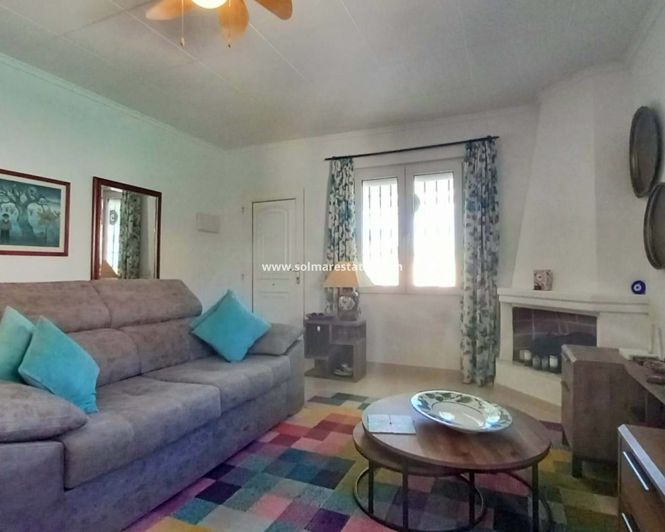 Image No.13-3 Bed House for sale