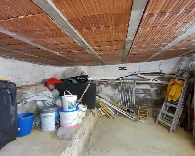 Image No.14-3 Bed House for sale