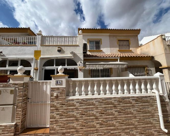Los Altos, Townhouse