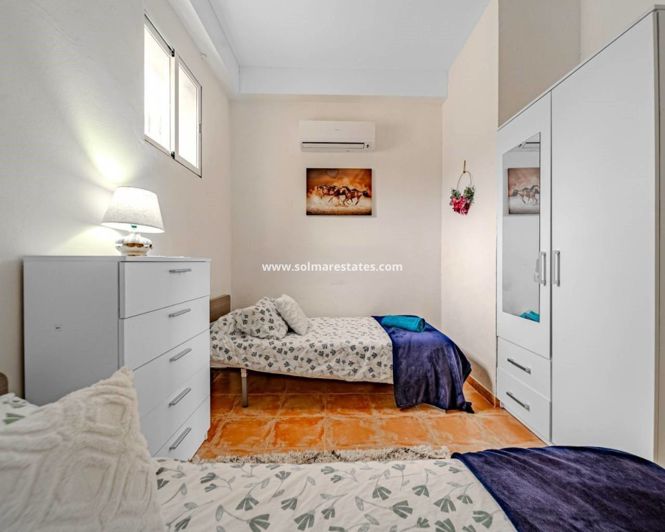 Image No.16-6 Bed Villa for sale