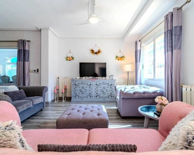 Image No.21-6 Bed Villa for sale