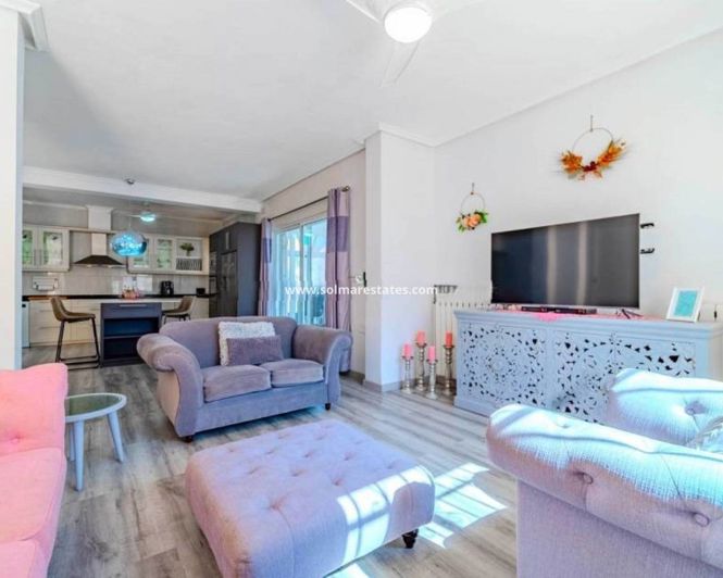 Image No.25-6 Bed Villa for sale