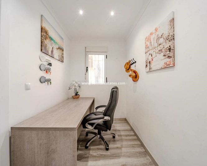 Image No.27-6 Bed Villa for sale