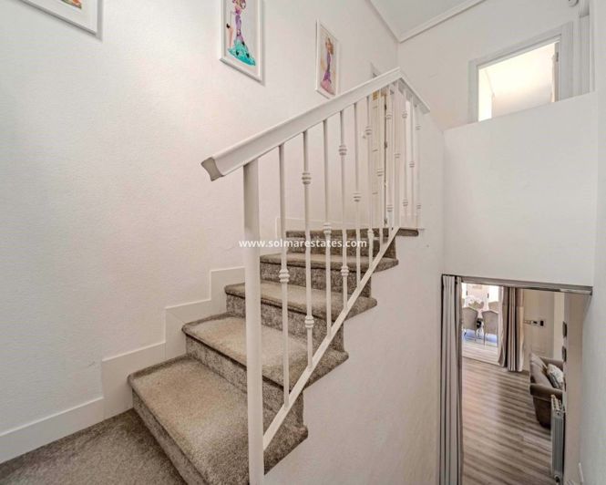 Image No.28-6 Bed Villa for sale