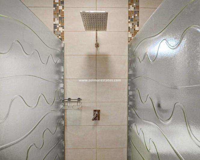 Image No.29-6 Bed Villa for sale