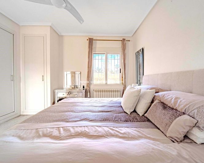 Image No.38-6 Bed Villa for sale