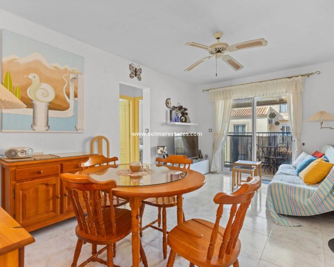 Image No.4-Appartement de 2 chambres à vendre à Torrevieja