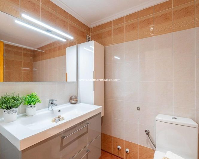 Image No.22-2 Bed Bungalow for sale