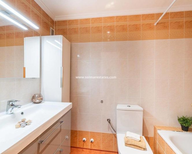 Image No.23-2 Bed Bungalow for sale