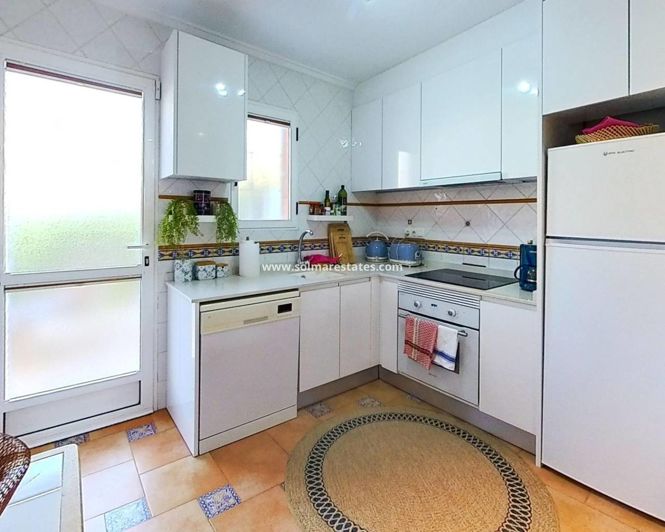 Image No.8-2 Bed Apartment for sale