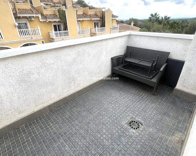 Image No.20-2 Bed House for sale