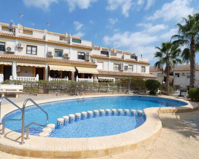 Image No.26-2 Bed House for sale