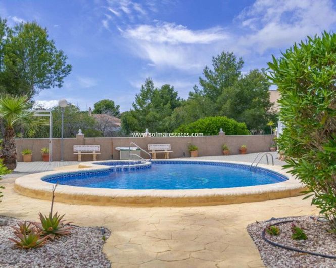 Image No.28-2 Bed House for sale