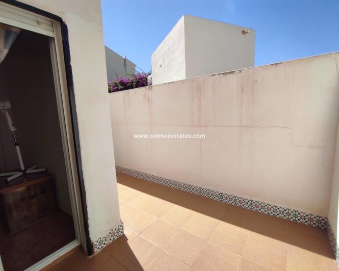 Image No.17-2 Bed Apartment for sale