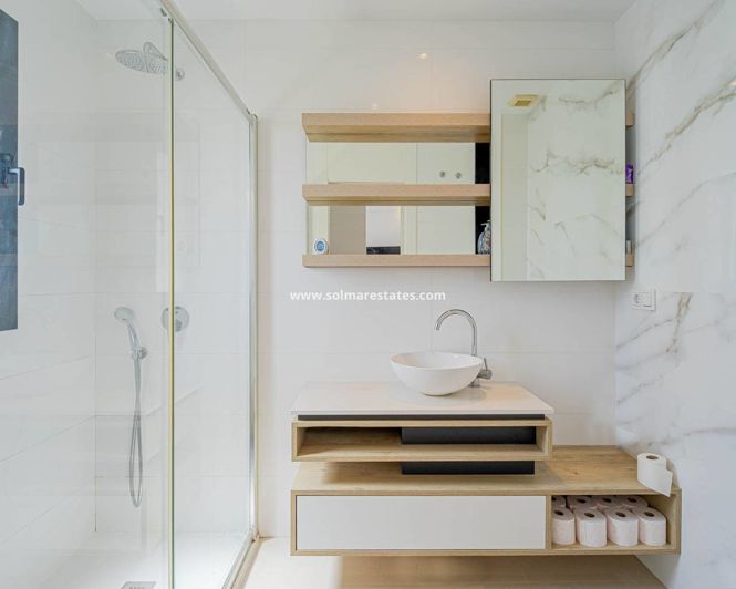 Image No.28-4 Bed Villa for sale