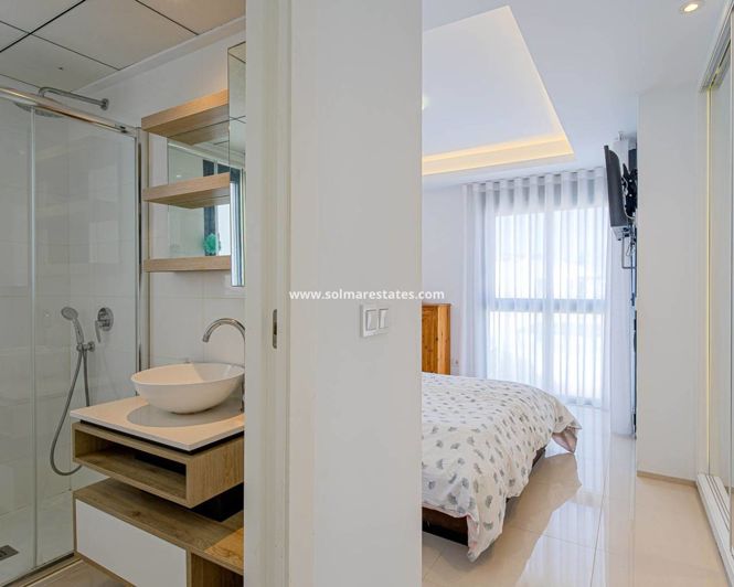 Image No.30-4 Bed Villa for sale