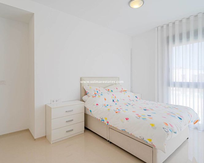 Image No.37-4 Bed Villa for sale