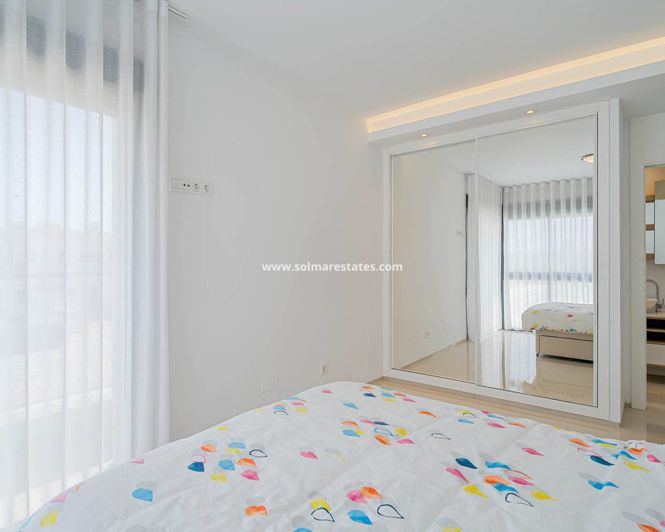 Image No.39-4 Bed Villa for sale