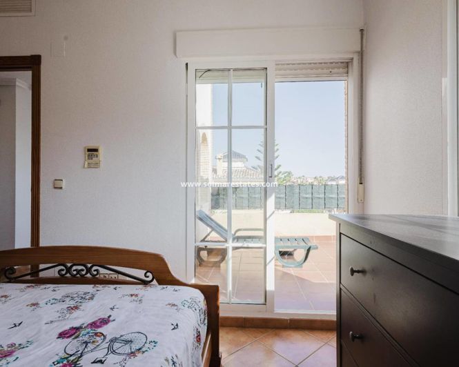 Image No.19-3 Bed Villa for sale