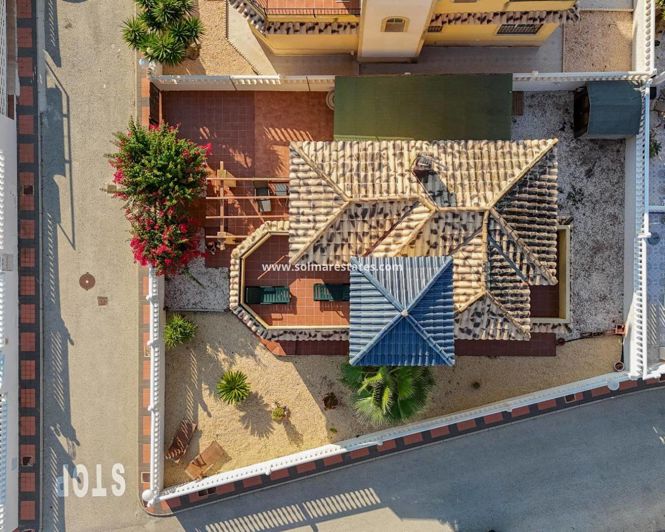 Image No.2-3 Bed Villa for sale