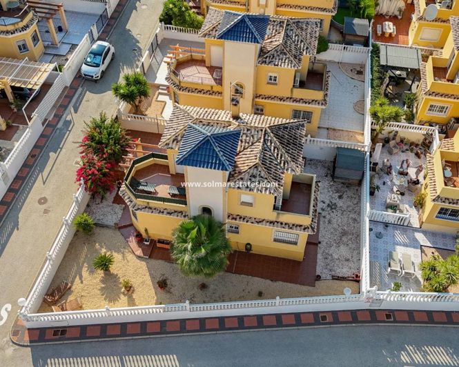 Image No.38-3 Bed Villa for sale