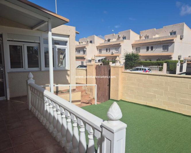 Image No.1-3 Bed Townhouse for sale