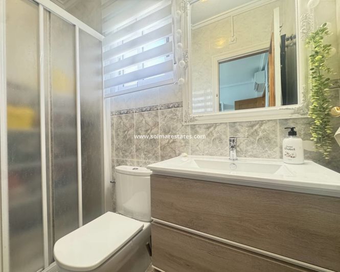 Image No.16-Villa de 4 chambres à vendre à Villamartin