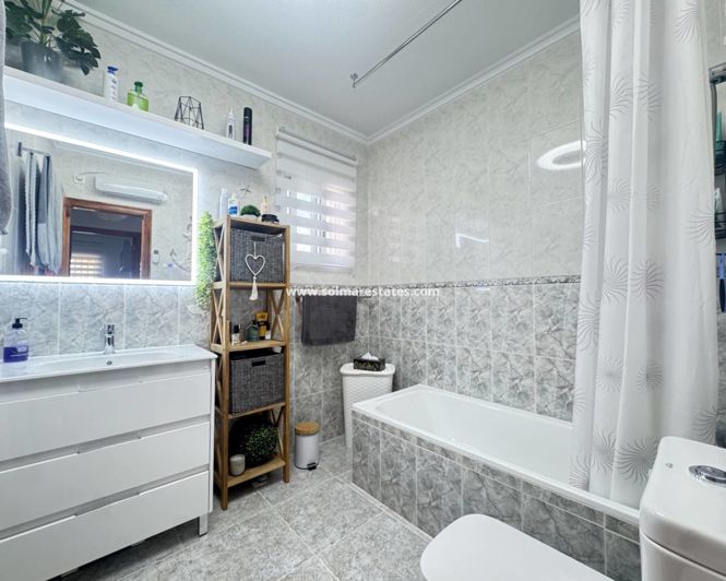 Image No.17-Villa de 4 chambres à vendre à Villamartin